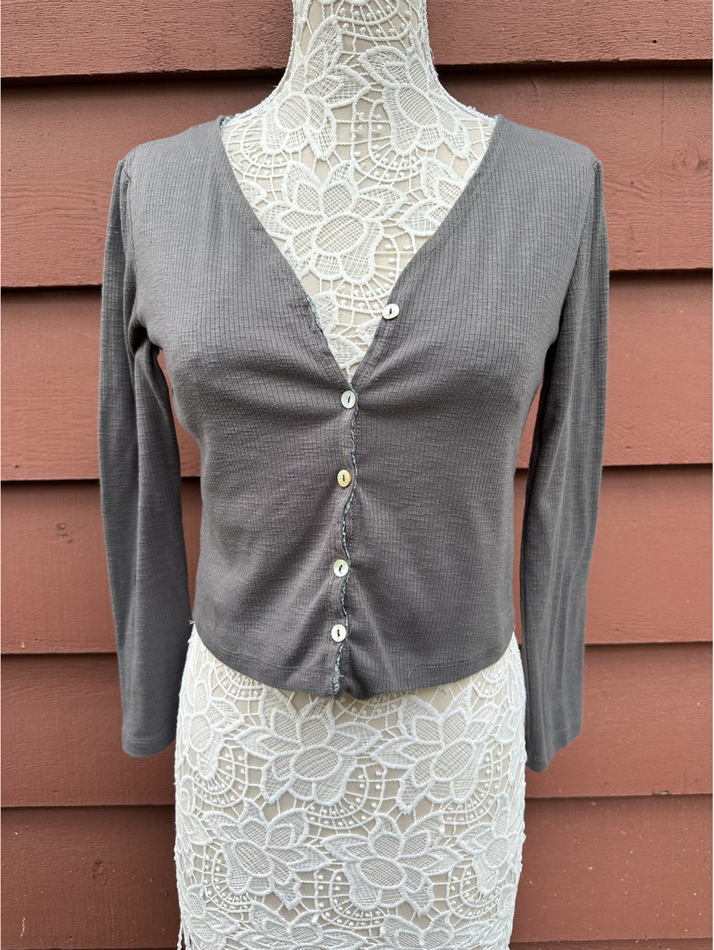 Gray Cropped Button Up‎ Cardigan Minimalist Casual Preppy Fairycore